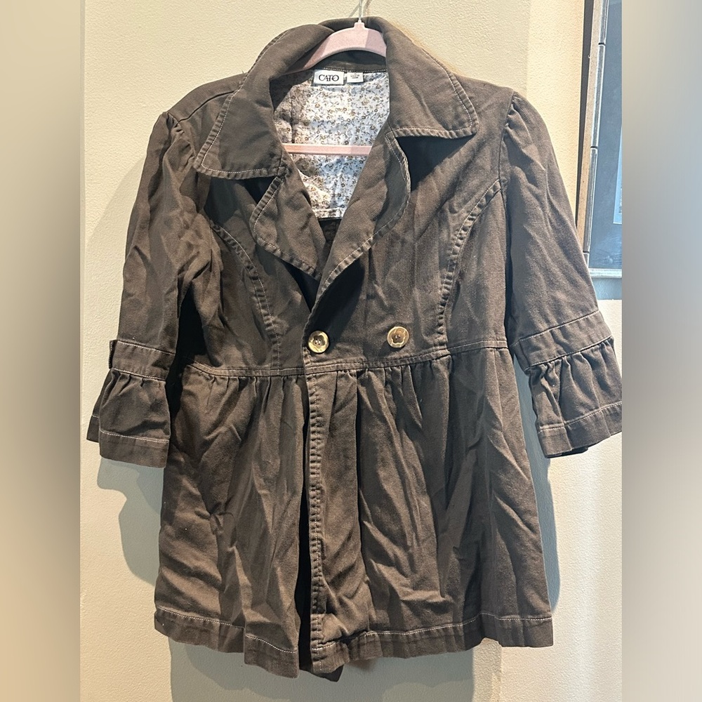 Brown light coat or blazer